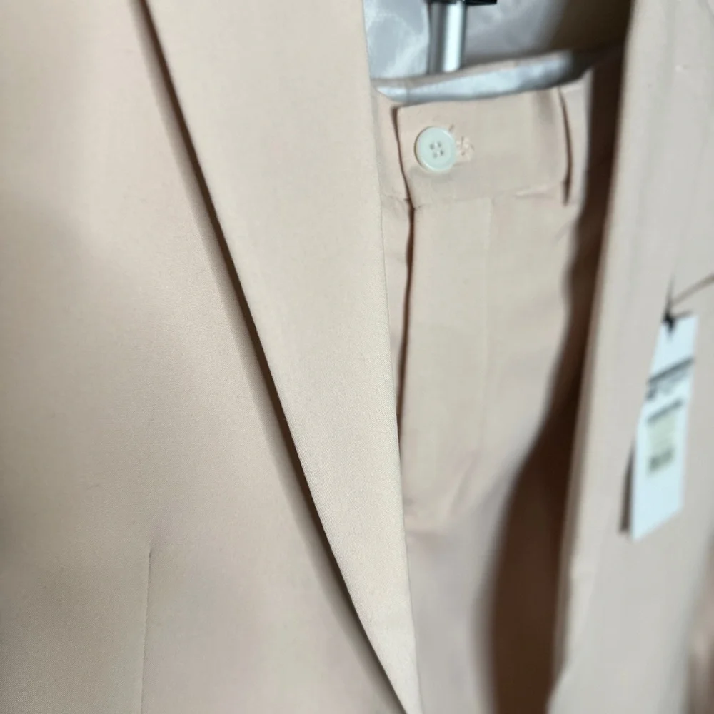 Men's Elegant Light Pink Suit Set US 36R jacket/ pant waist 32 length 39” - Picture 3 of 7